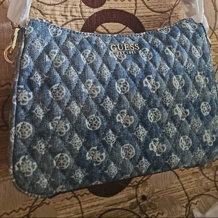 cartera de hombro Guess